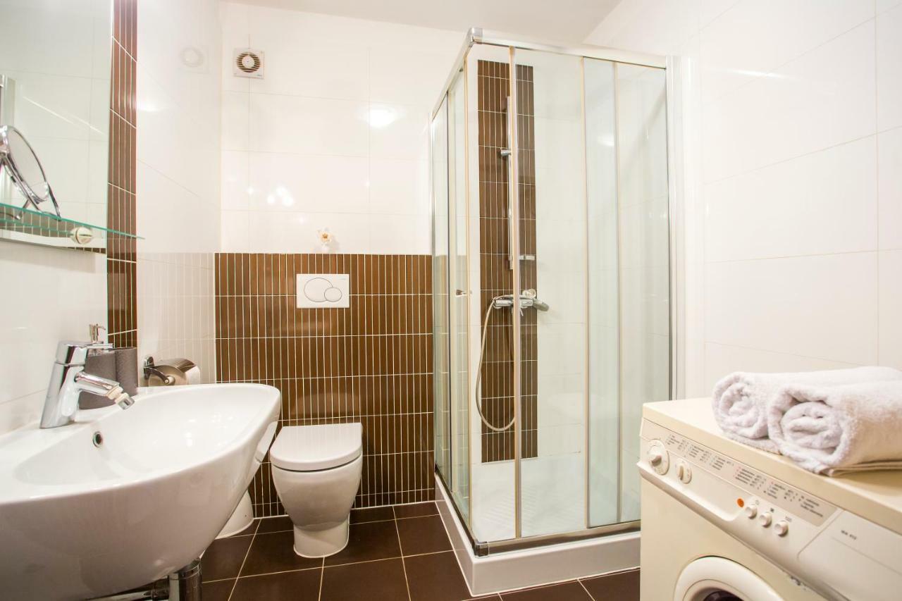 Apartman Irena Pula Bagian luar foto